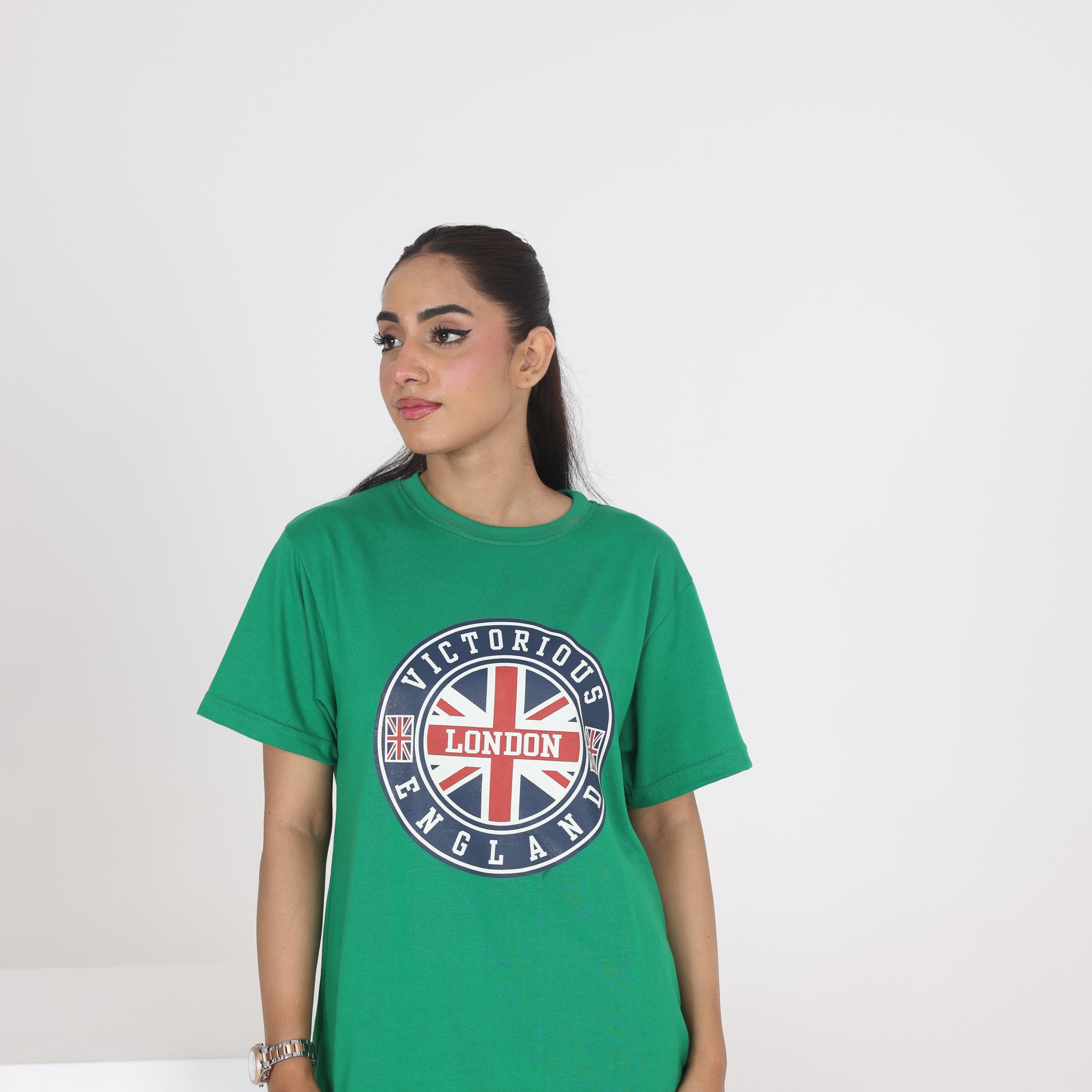 WOMEN VICTORIOUS ROUND FLAG PRINTED T SHIRT