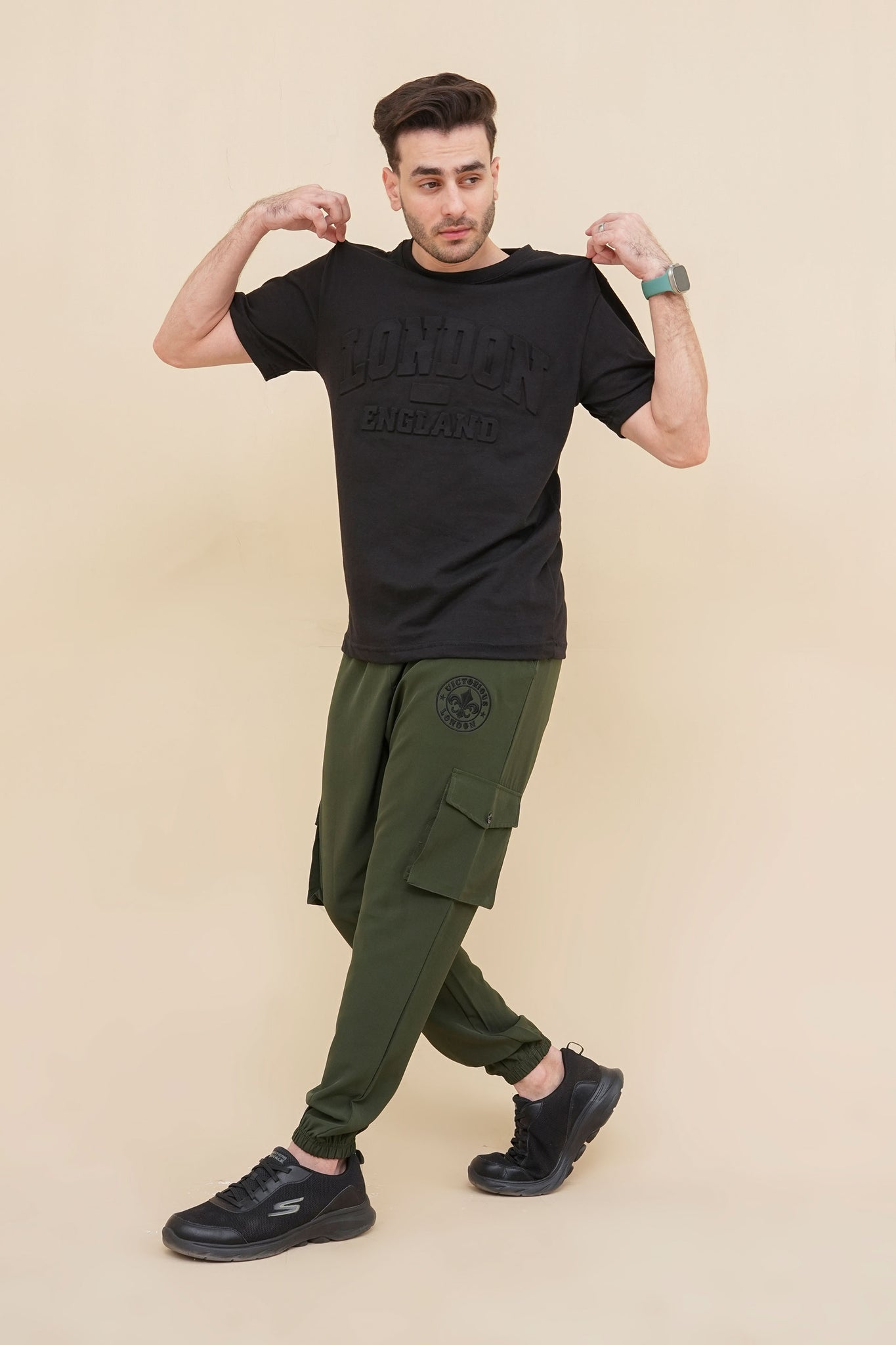 LONDON ENGLAND EMBOSSED T SHIRT